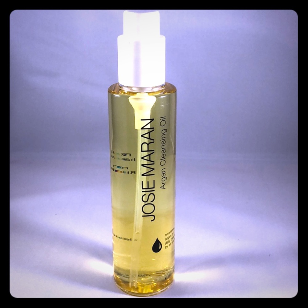 NEW Josie Maran Cleansing Oil